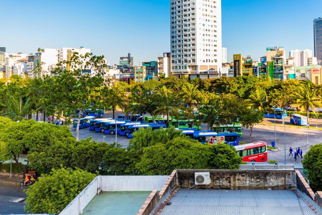 Vietnam Guide *